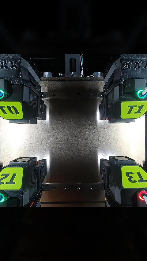 双X轴4挤出头3D打印机 4头切换测试